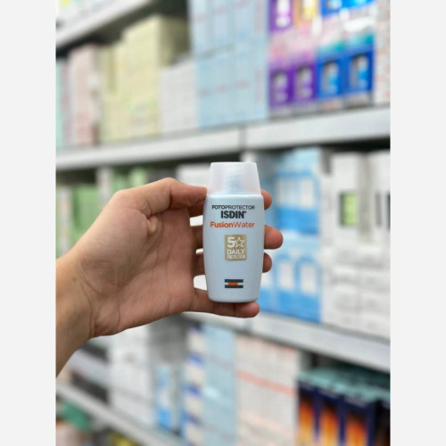 ضدآفتاب ایزدین فیوژن واتر بی رنگ spf 50 اورجینال